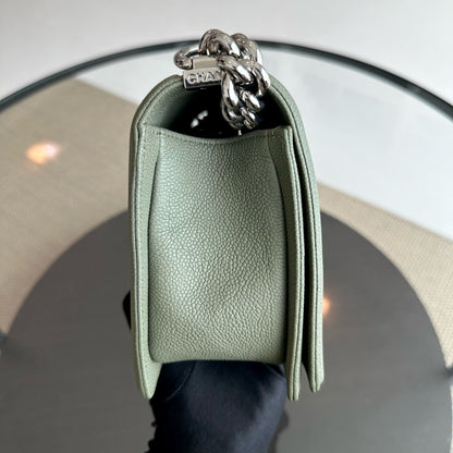 Caviar Boy Old Medium 25CM Quilted Calfskin Leboy Green SHW No 25