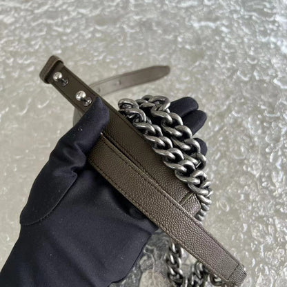 Caviar Boy Old Medium 25CM Quilted Grained Calfskin Olive Green Ruthenium Silver Hardware Series 23