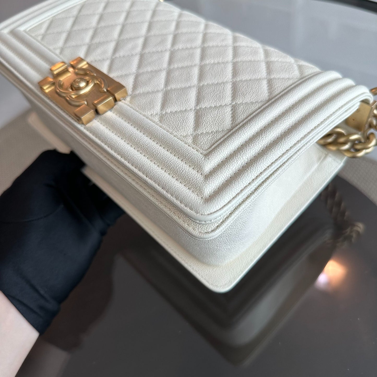 Caviar Boy Old Medium 25CM Quilted Leboy White GHW No 27