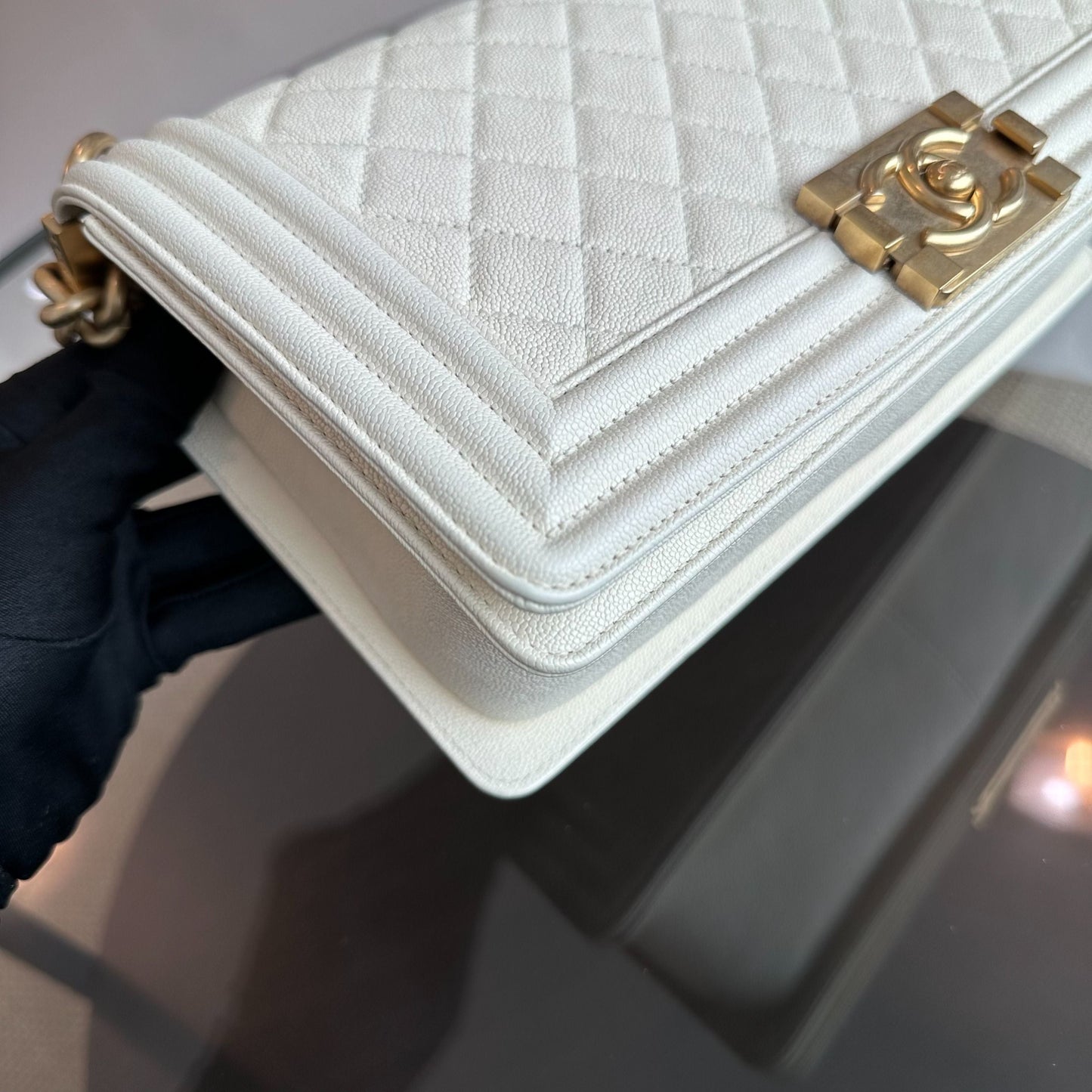 Caviar Boy Old Medium 25CM Quilted Leboy White GHW No 27