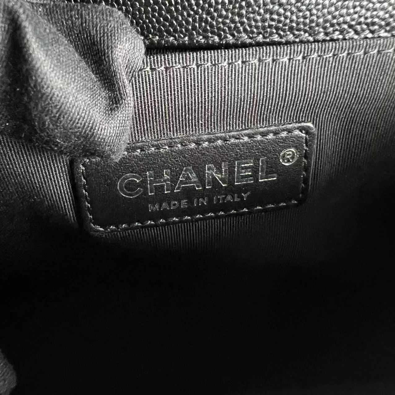 Caviar Boy Old Medium Chevron Grained Calfskin Black Silver Hardware Series 25