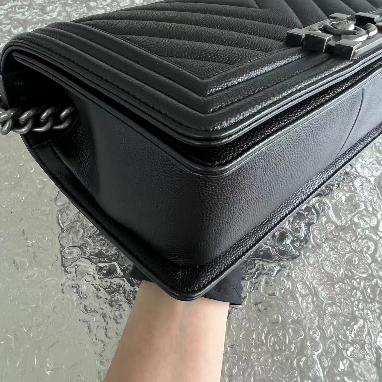 Caviar Boy Old Medium Chevron Grained Calfskin Black Silver Hardware Series 25