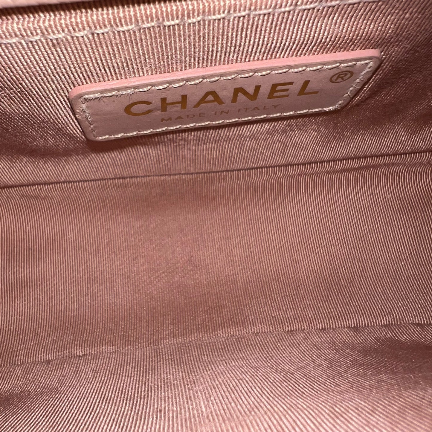 Caviar Boy Small 20CM Chevron Pink Nude Grained Calfskin Gold Hardware Series 25