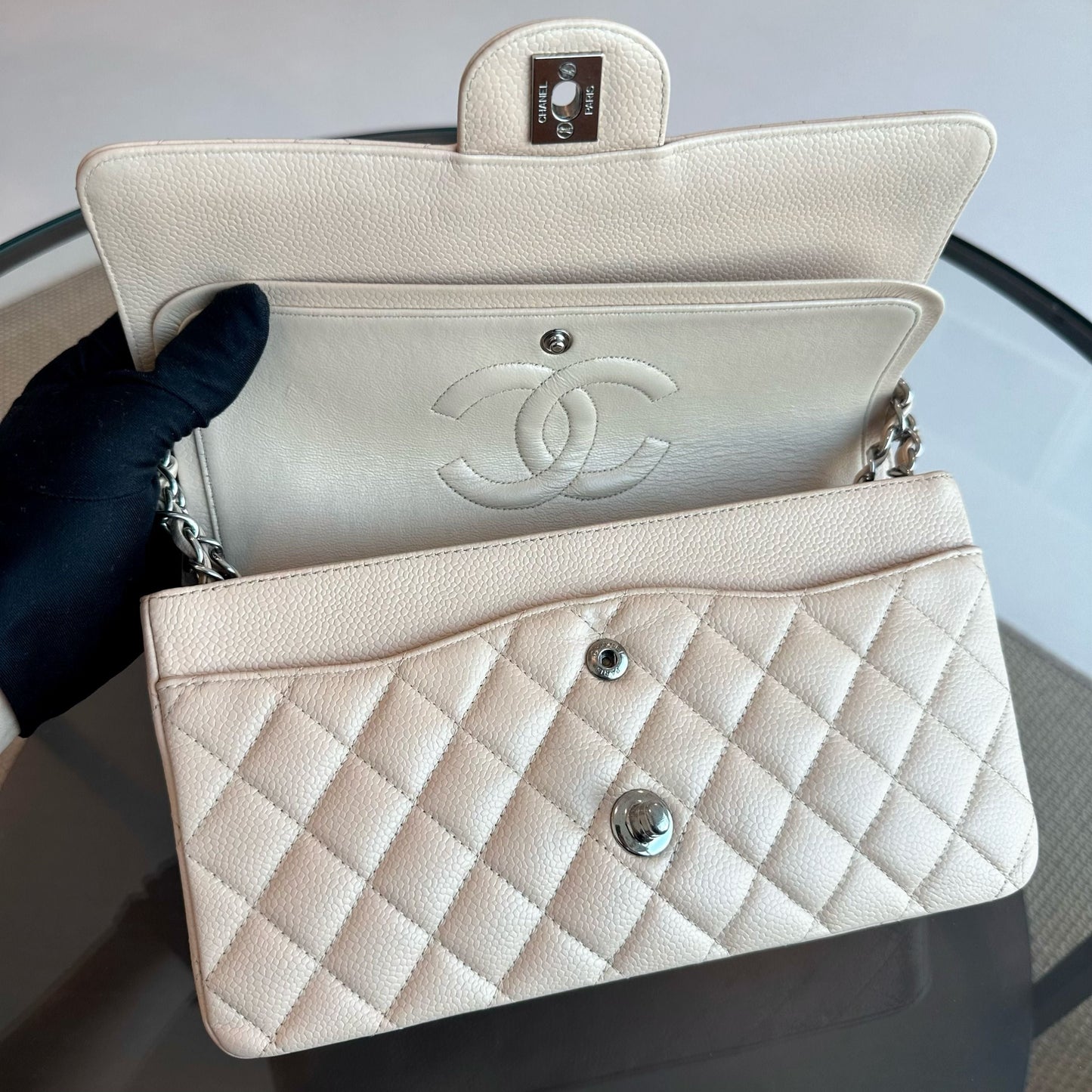 Caviar Quilted 25cm Calfskin Beige SHW No 12