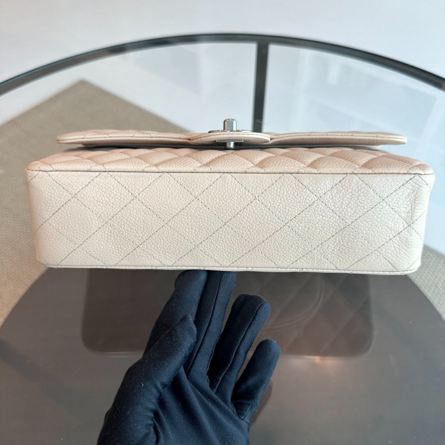 Caviar Quilted 25cm Calfskin Beige SHW No 12