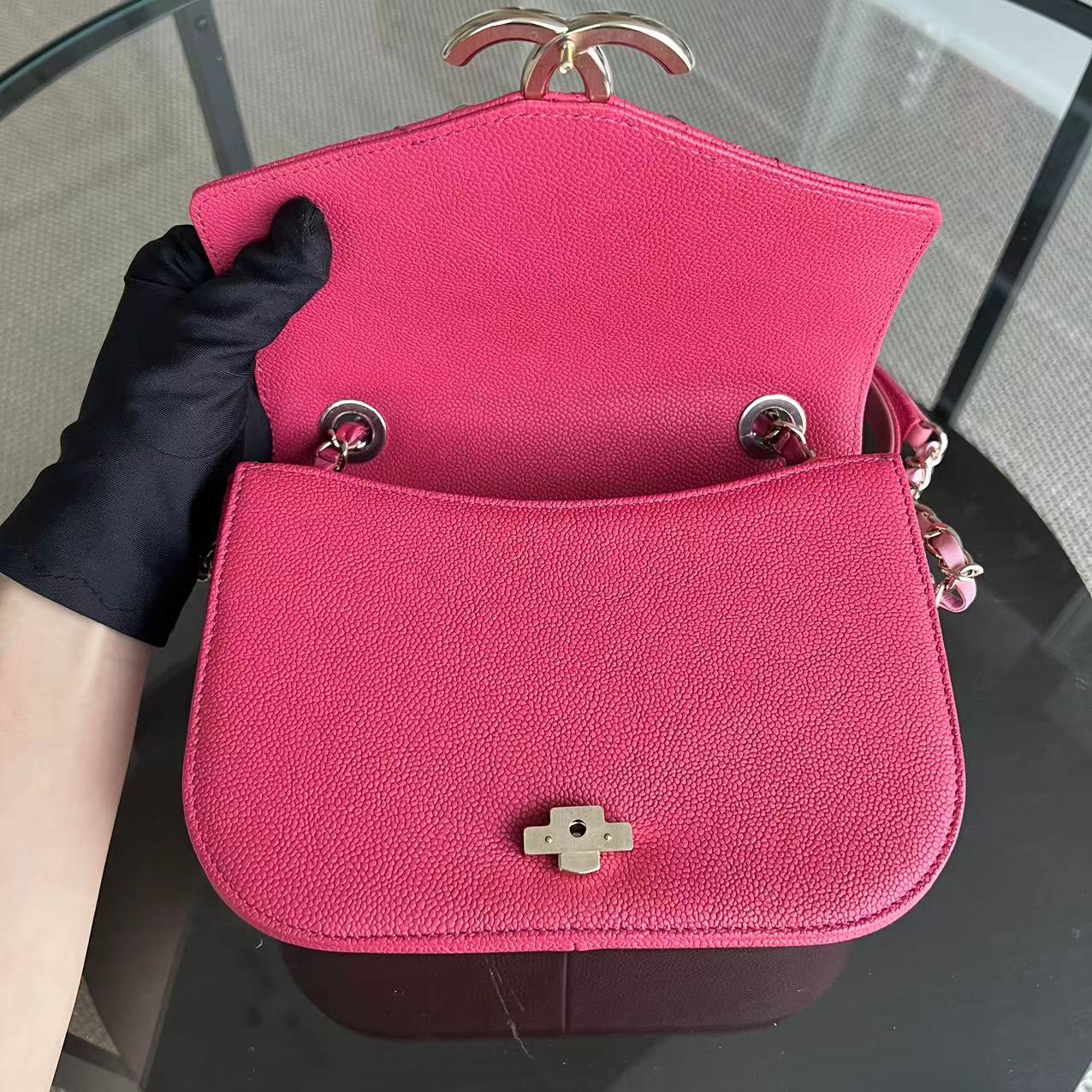 Caviar Coco Curve Cuba Small 21CM Thread Around Grained Calfskin Pink Golden Hardware Series 25