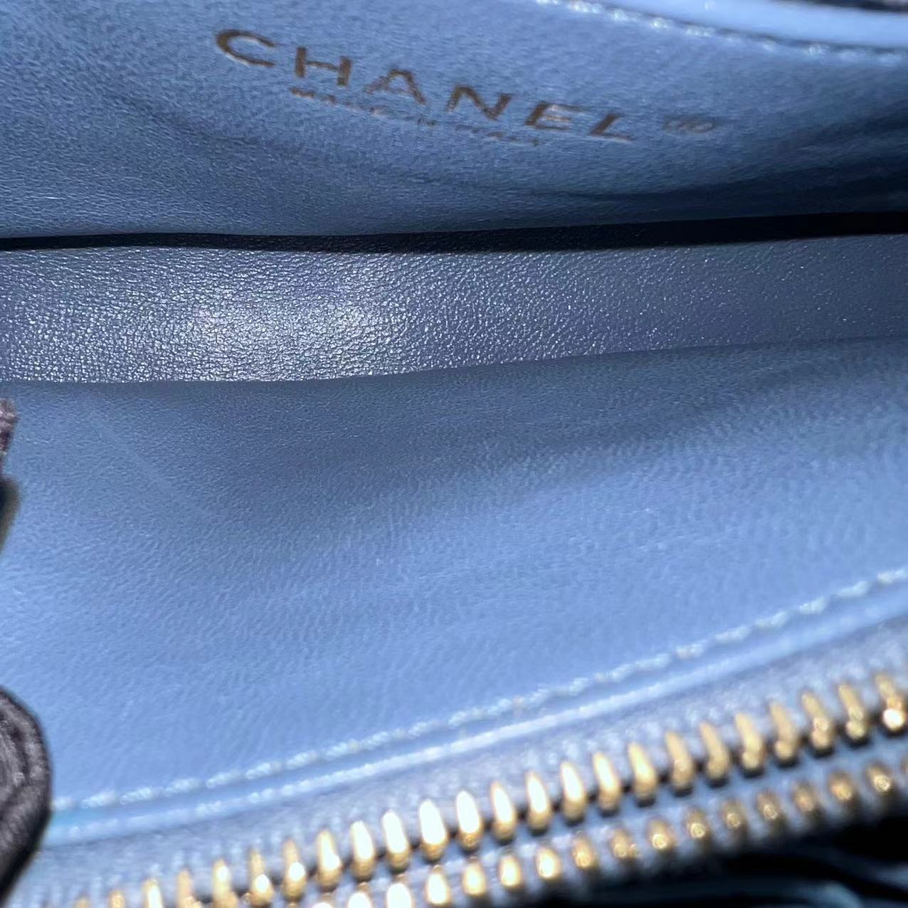 Caviar Coco Handle Medium Quilted Calfskin Blue Golden Hardware Series 26
