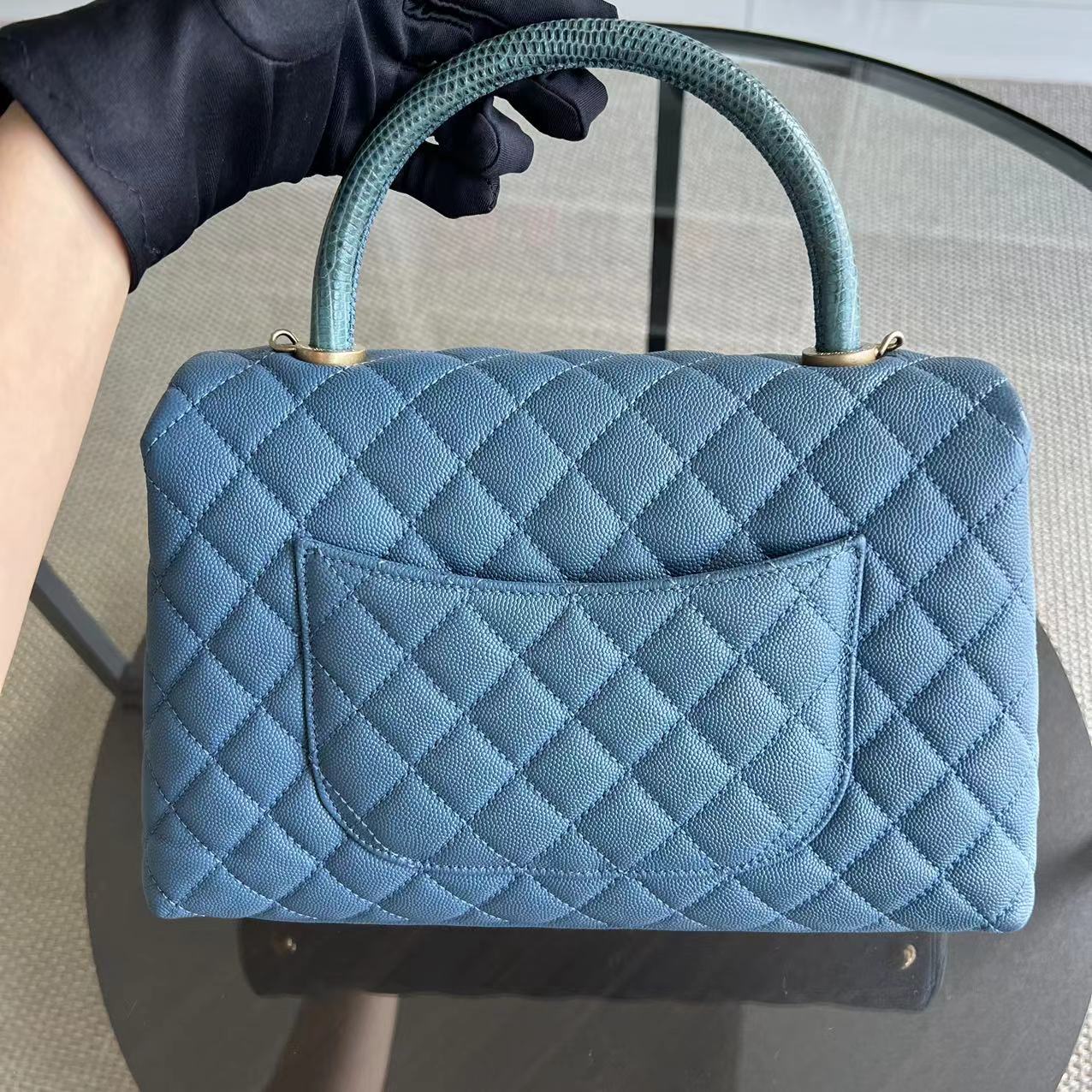 Caviar Coco Handle Medium Quilted Calfskin Blue Golden Hardware Series 26