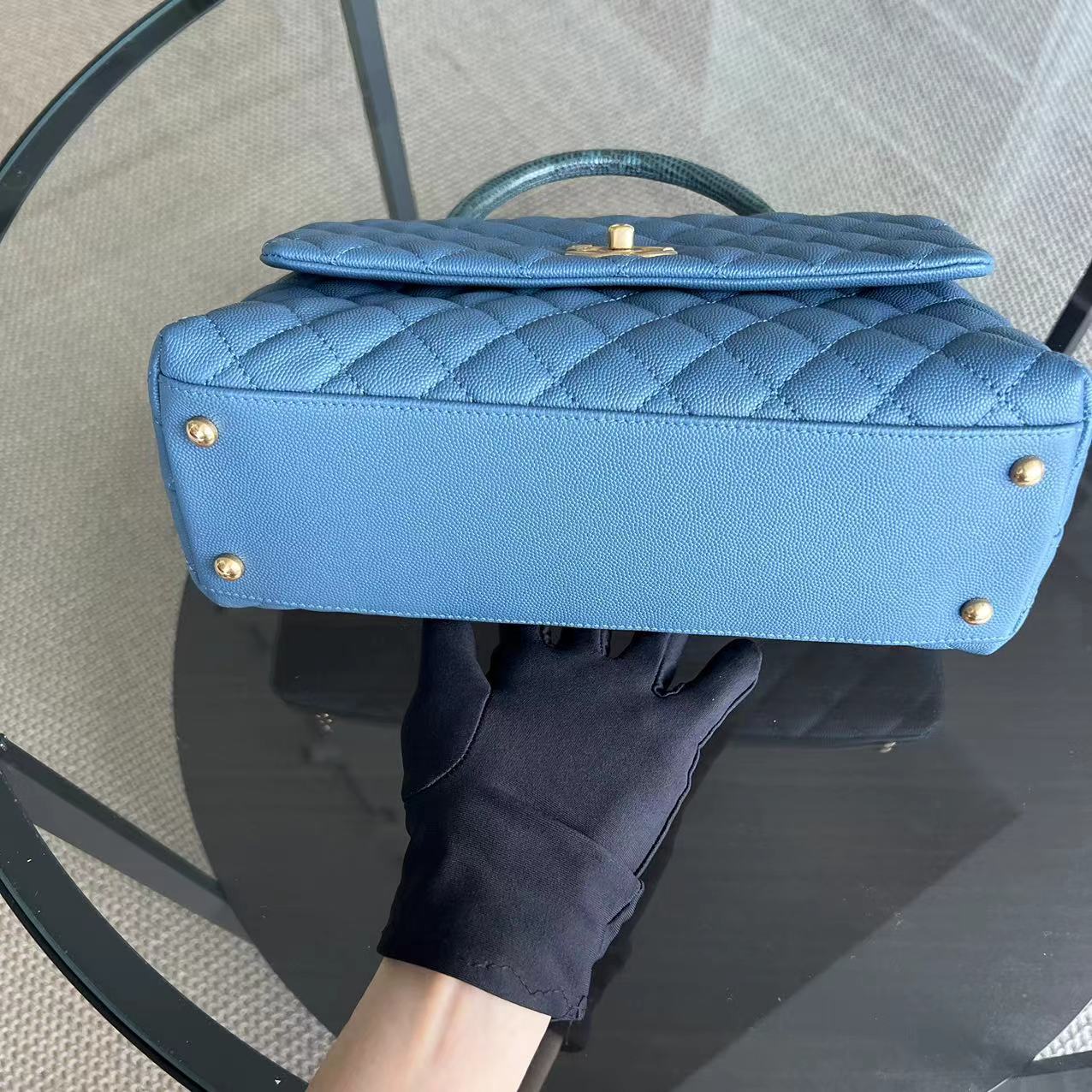 Caviar Coco Handle Medium Quilted Calfskin Blue Golden Hardware Series 26