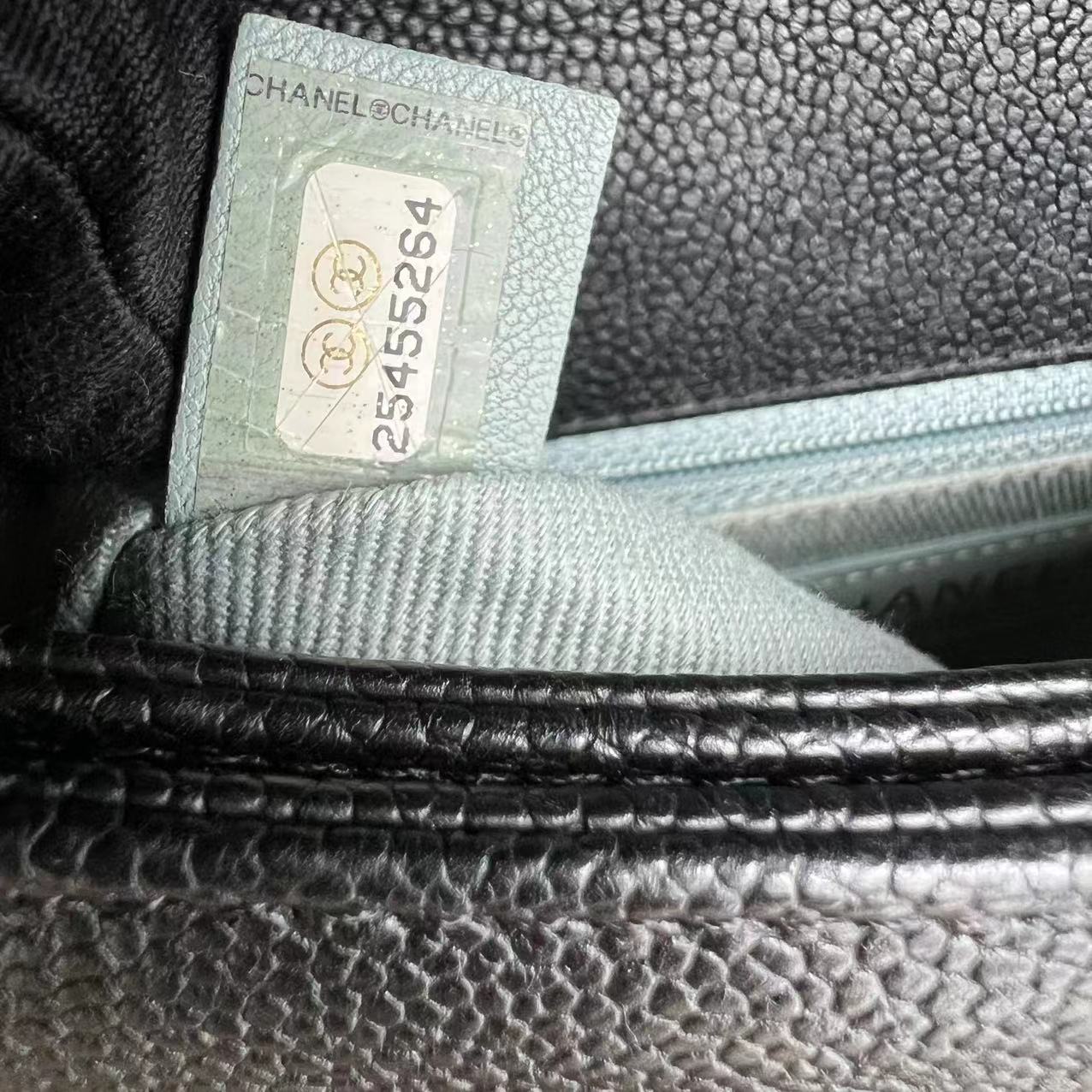 Caviar Cuba Coco Quilted Calfskin Cross Body Black GHW No 25