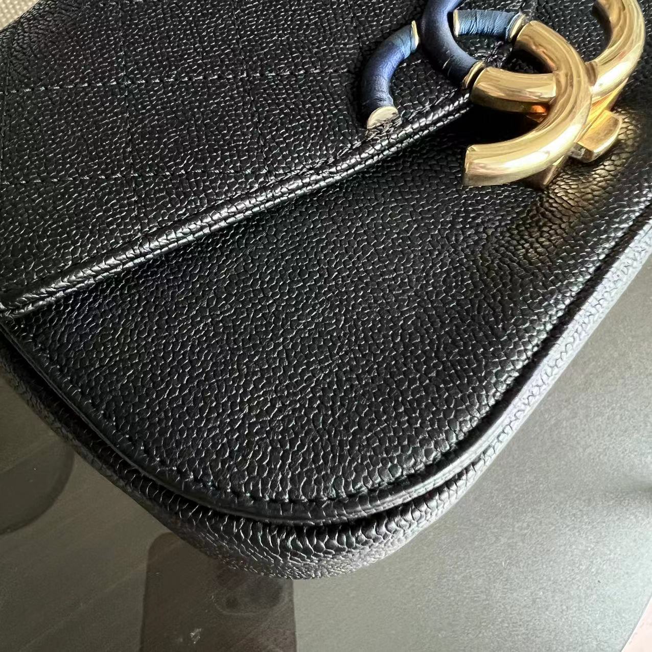 Caviar Cuba Coco Quilted Calfskin Cross Body Black GHW No 25