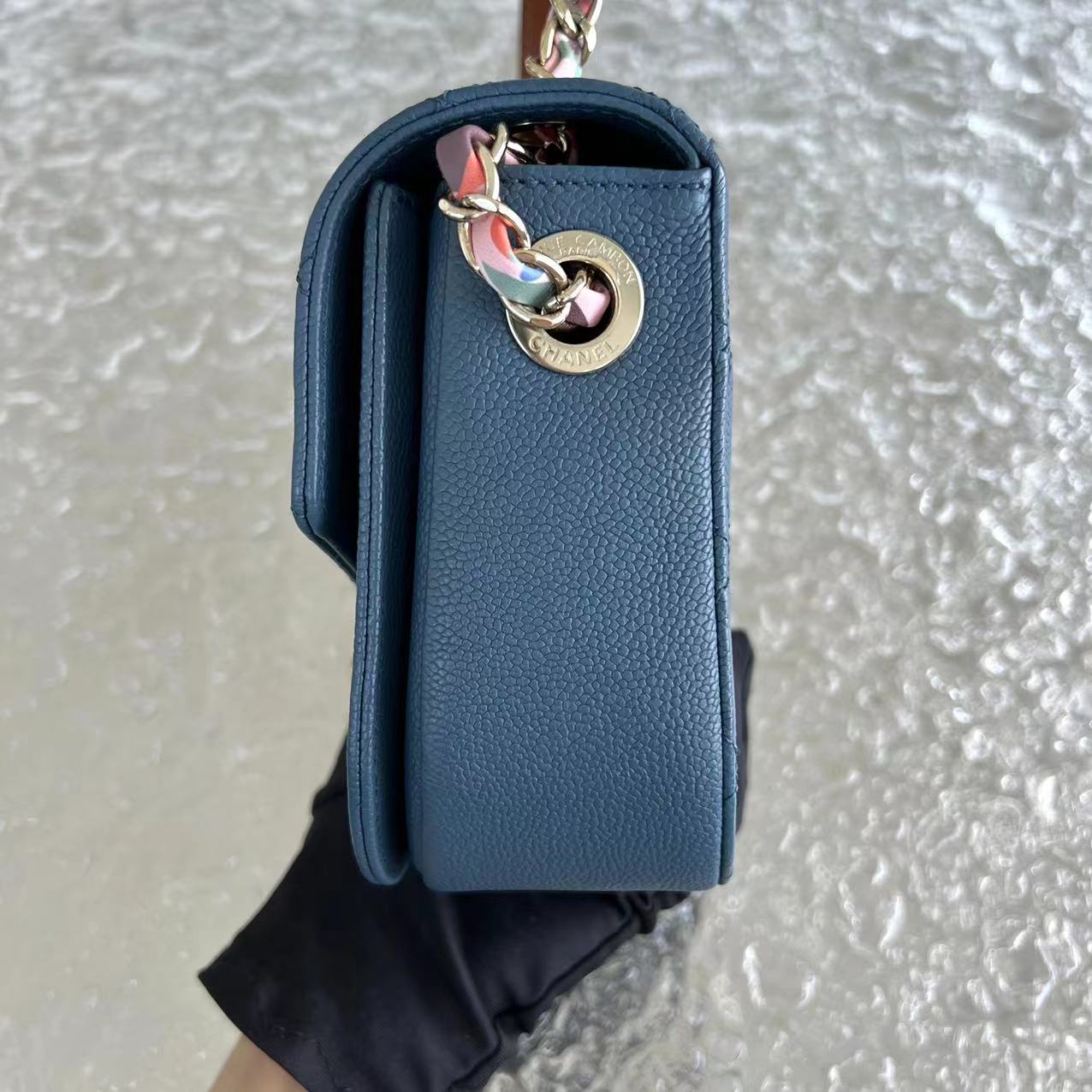 Chane Coco Curve Cuba - Medium Caviar Quilted Grained Calfskin Blue Cross Body Golden Hardware Series 23