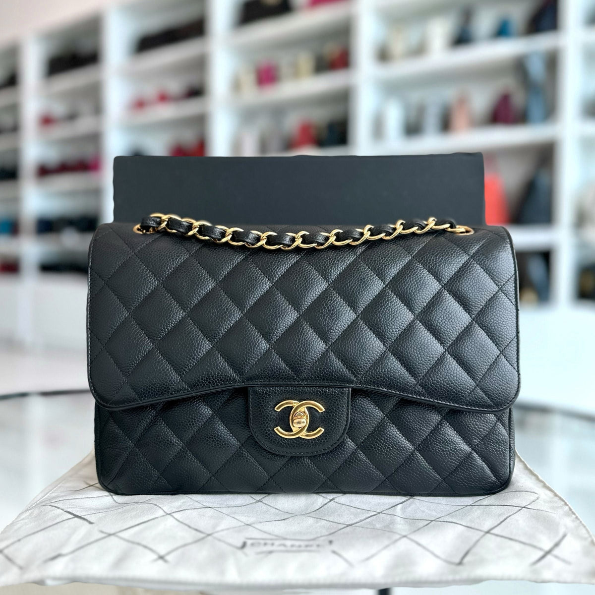 Caviar Double Flap Jumbo Classic Flap Black GHW No 18