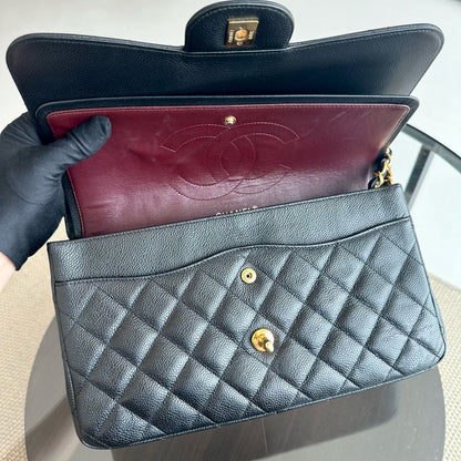 Caviar Double Flap Jumbo Classic Flap Black GHW No 18