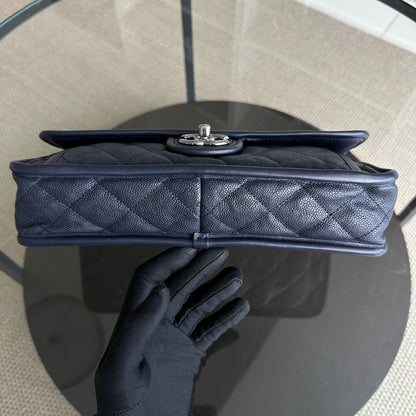 Caviar French Riviera Seasonal Flap Quilted Calfskin Dark Blue SHW No 19