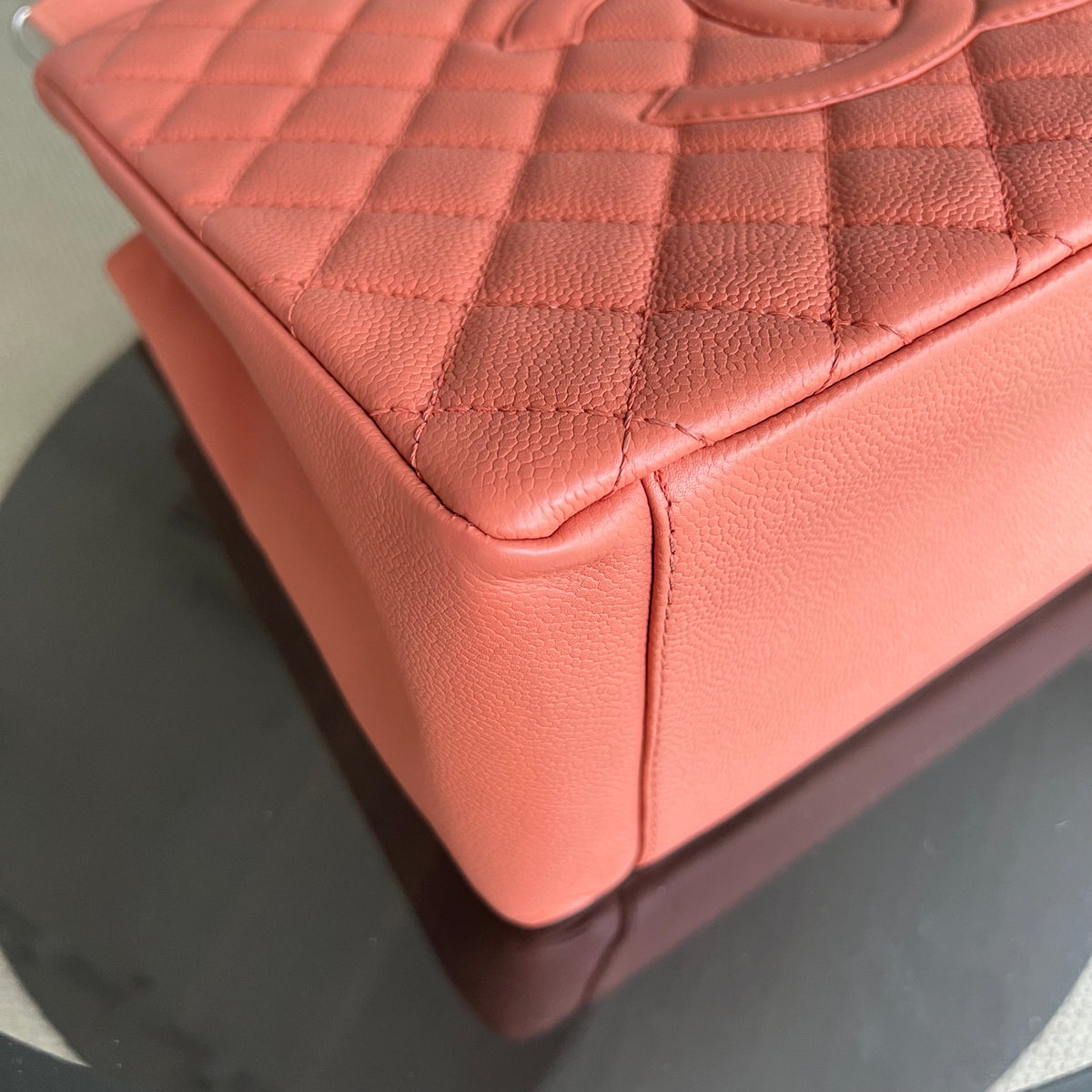 Caviar GST Grand Shopping Tote Quilted Grained Calfskin Coral Pink Silver Hardware Series 12