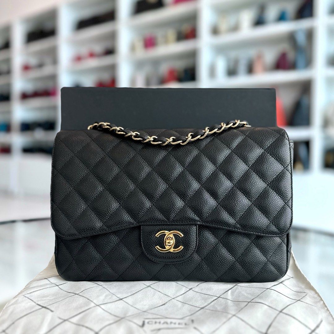 Caviar Jumbo Classic Flap Single Flap Quilted Calfskin Black GHW No 13