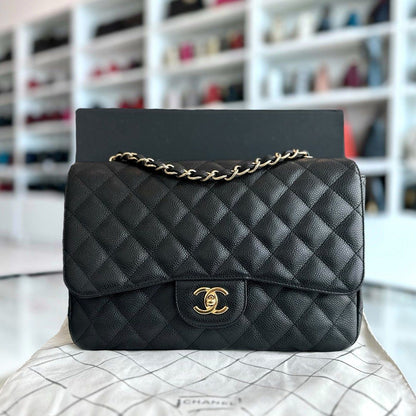 Caviar Jumbo Classic Flap Single Flap Quilted Calfskin Black GHW No 13