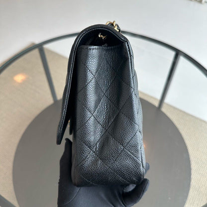 Caviar Jumbo Classic Flap Single Flap Quilted Calfskin Black GHW No 13