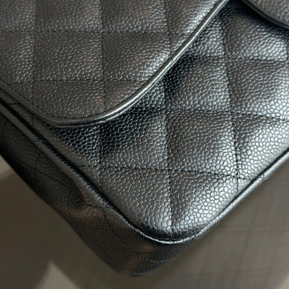 Caviar Jumbo Classic Flap Single Flap Quilted Calfskin Black GHW No 13