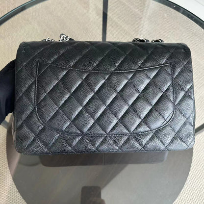 Caviar Jumbo Classic Flap Single Flap Quilted Calfskin Black SHW No 11