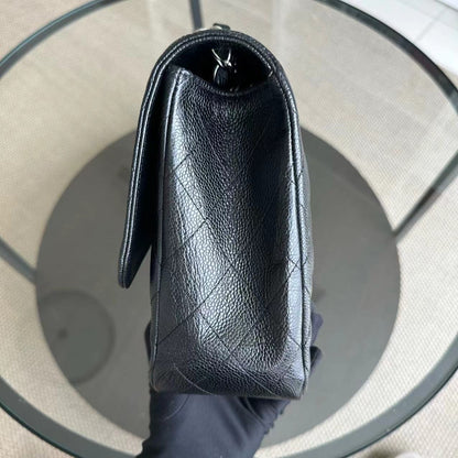 Caviar Jumbo Classic Flap Single Flap Quilted Calfskin Black SHW No 11