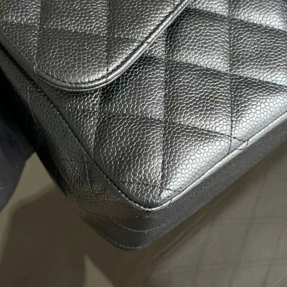 Caviar Jumbo Classic Flap Single Flap Quilted Calfskin Black SHW No 11