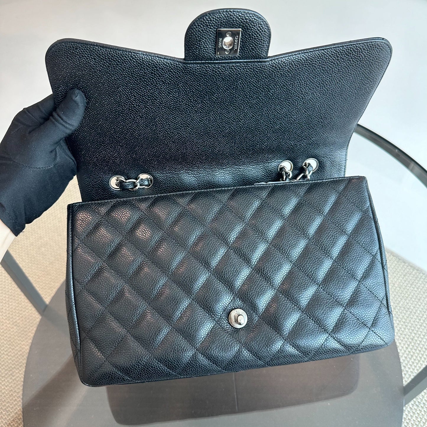 Caviar Jumbo Classic Flap Single Flap Quilted Calfskin Black SHW No 13