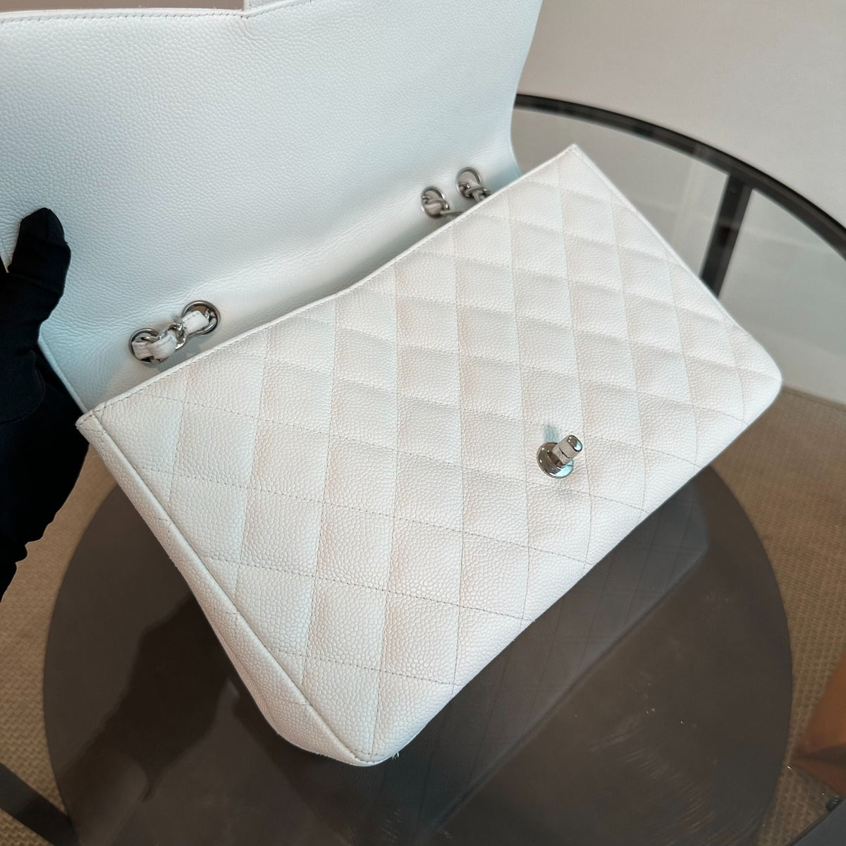 Caviar Jumbo Classic Flap Single Flap White SHW No 13