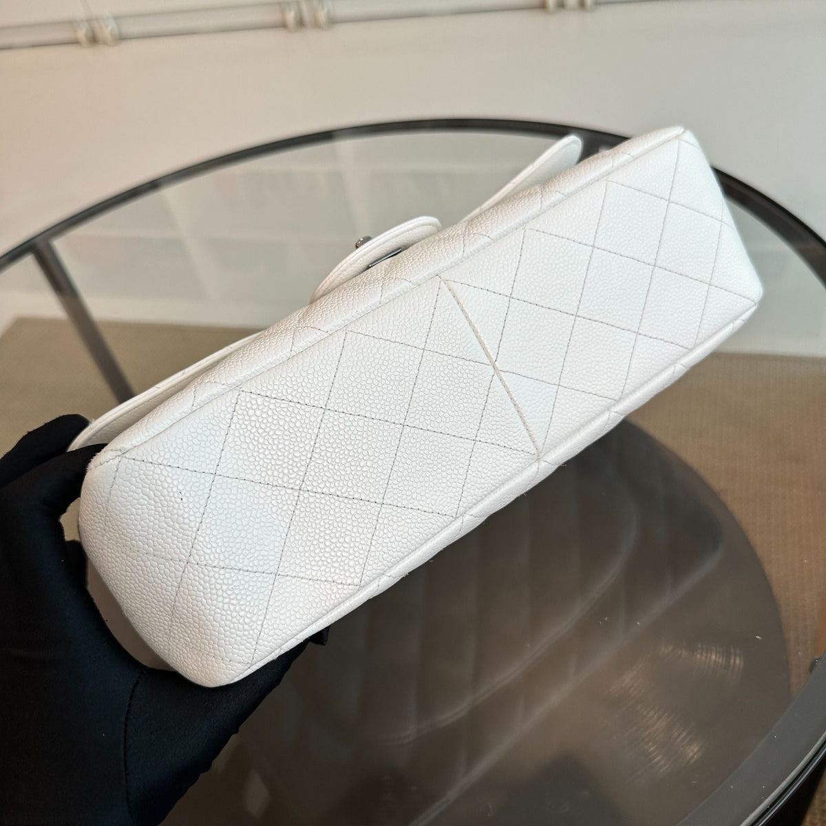 Caviar Jumbo Classic Flap Single Flap White SHW No 13