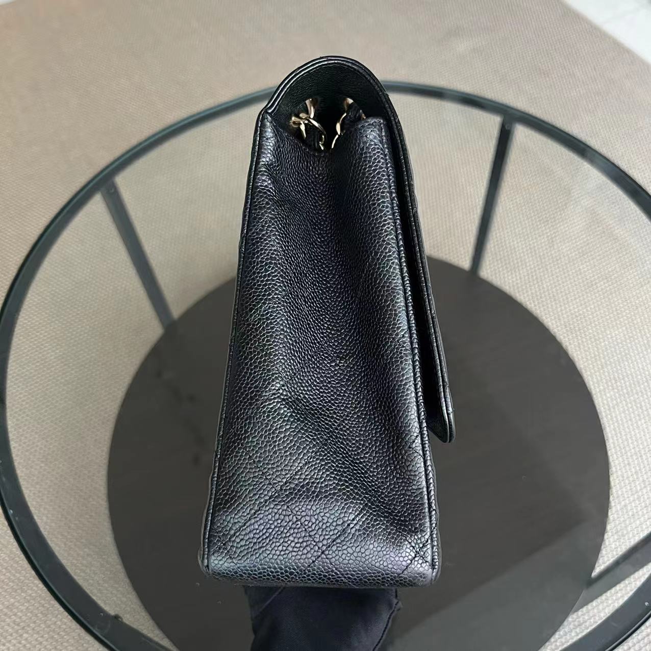 Caviar Maxi Classic Flap Single Flap Quilted Grained Calfskin Black Golden Hardware Series 13