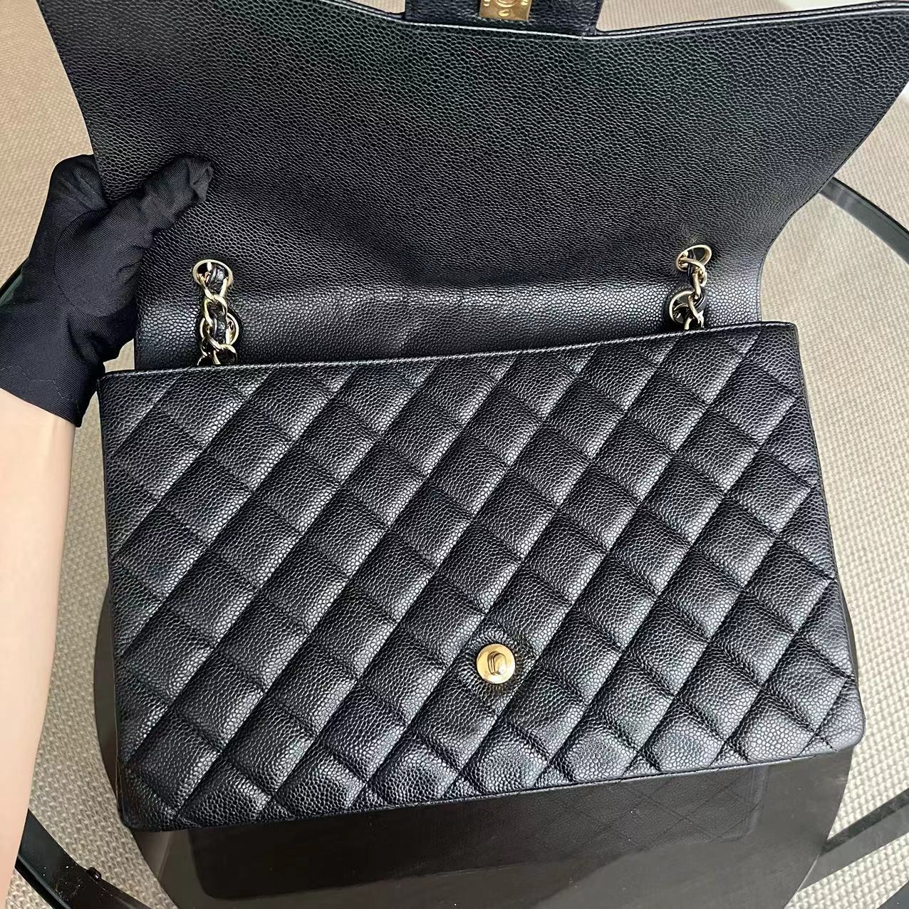 Caviar Maxi Classic Flap Single Flap Quilted Grained Calfskin Black Golden Hardware Series 13