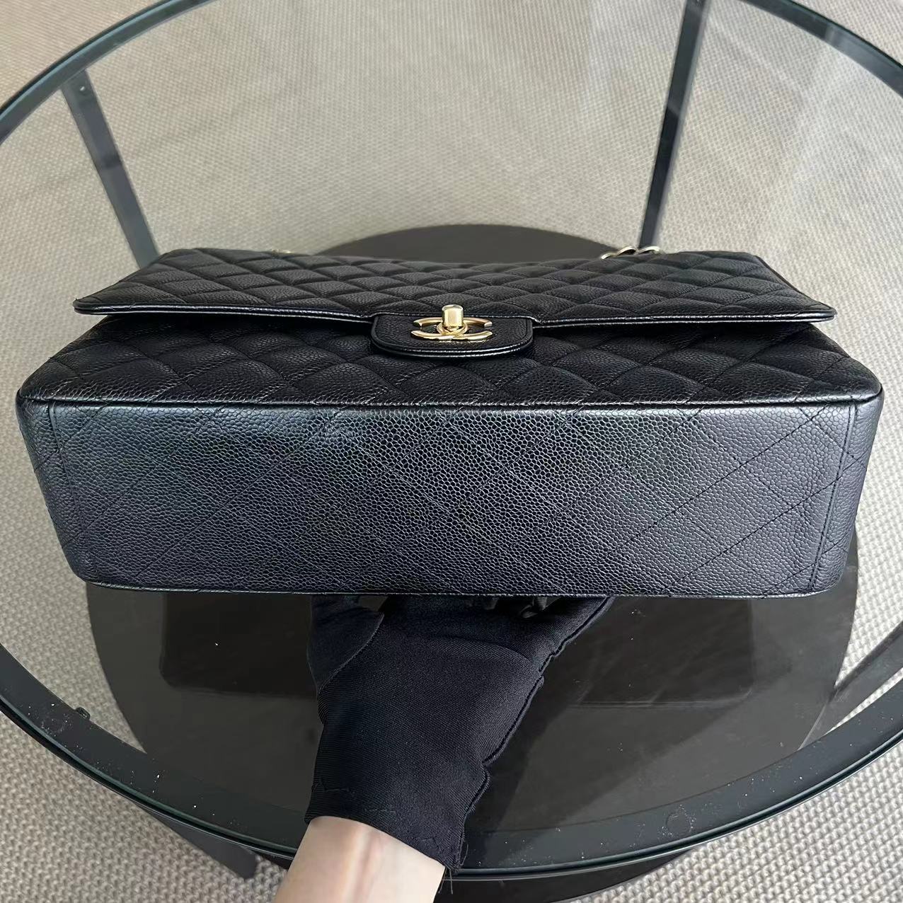 Caviar Maxi Classic Flap Single Flap Quilted Grained Calfskin Black Golden Hardware Series 13