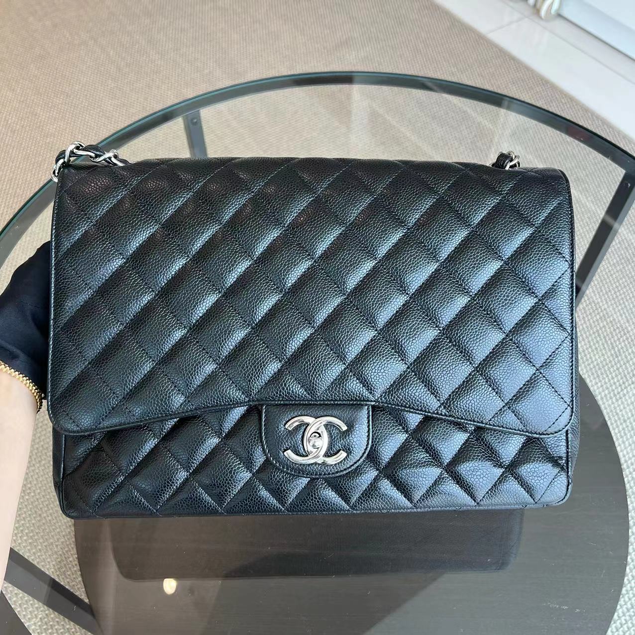 Caviar Maxi Double Flap Classic Flap 34CM Quilted Grained Calfskin Black Silver Hardware Series 14