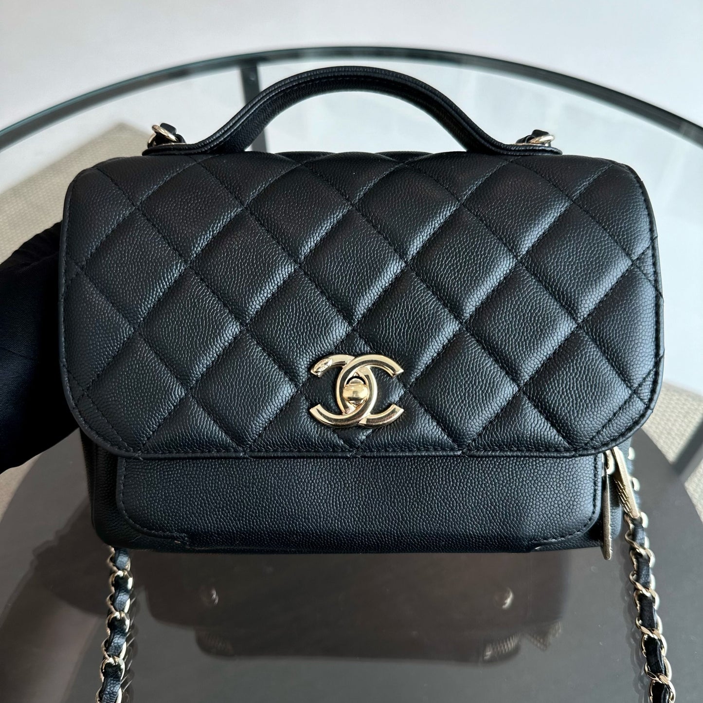 Caviar Medium 23CM Business Affinity Quilted Calfskin Black GHW No 27