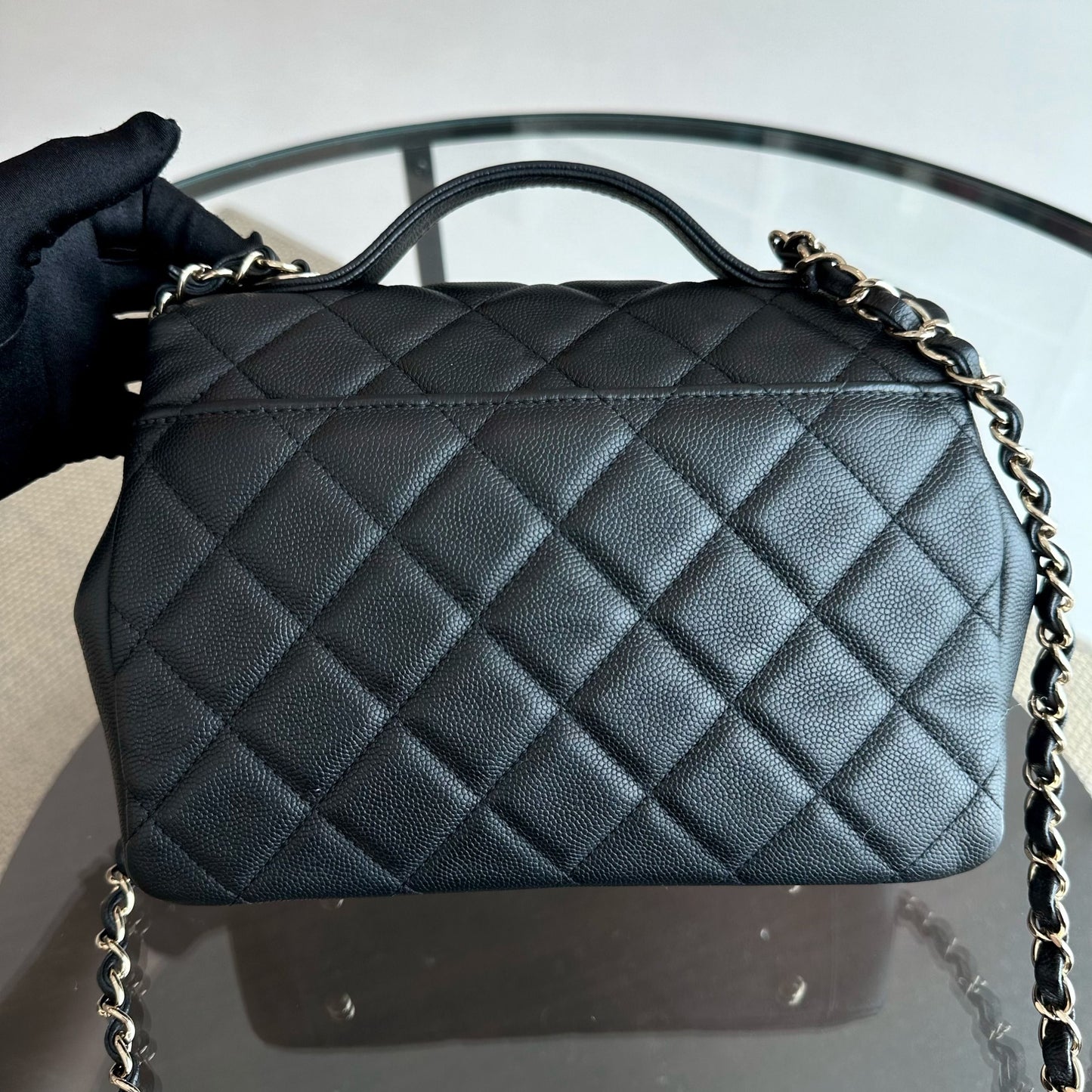 Caviar Medium 23CM Business Affinity Quilted Calfskin Black GHW No 27