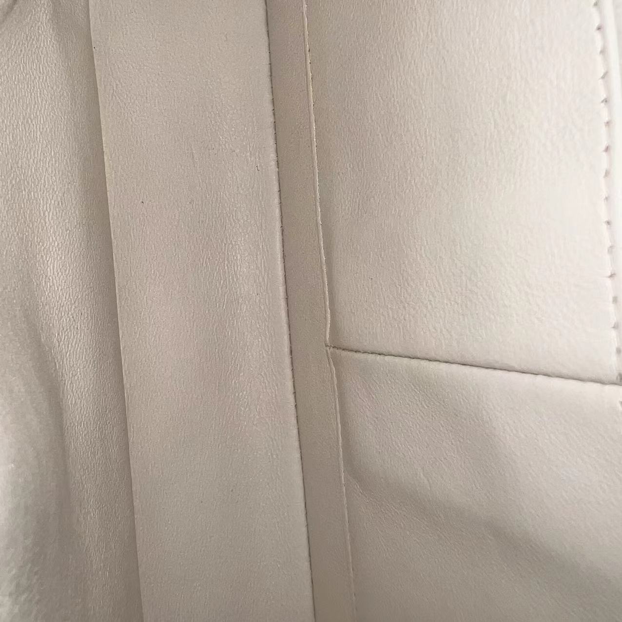 Caviar Double Flap 25CM Quilted Calfskin White GHW No 23