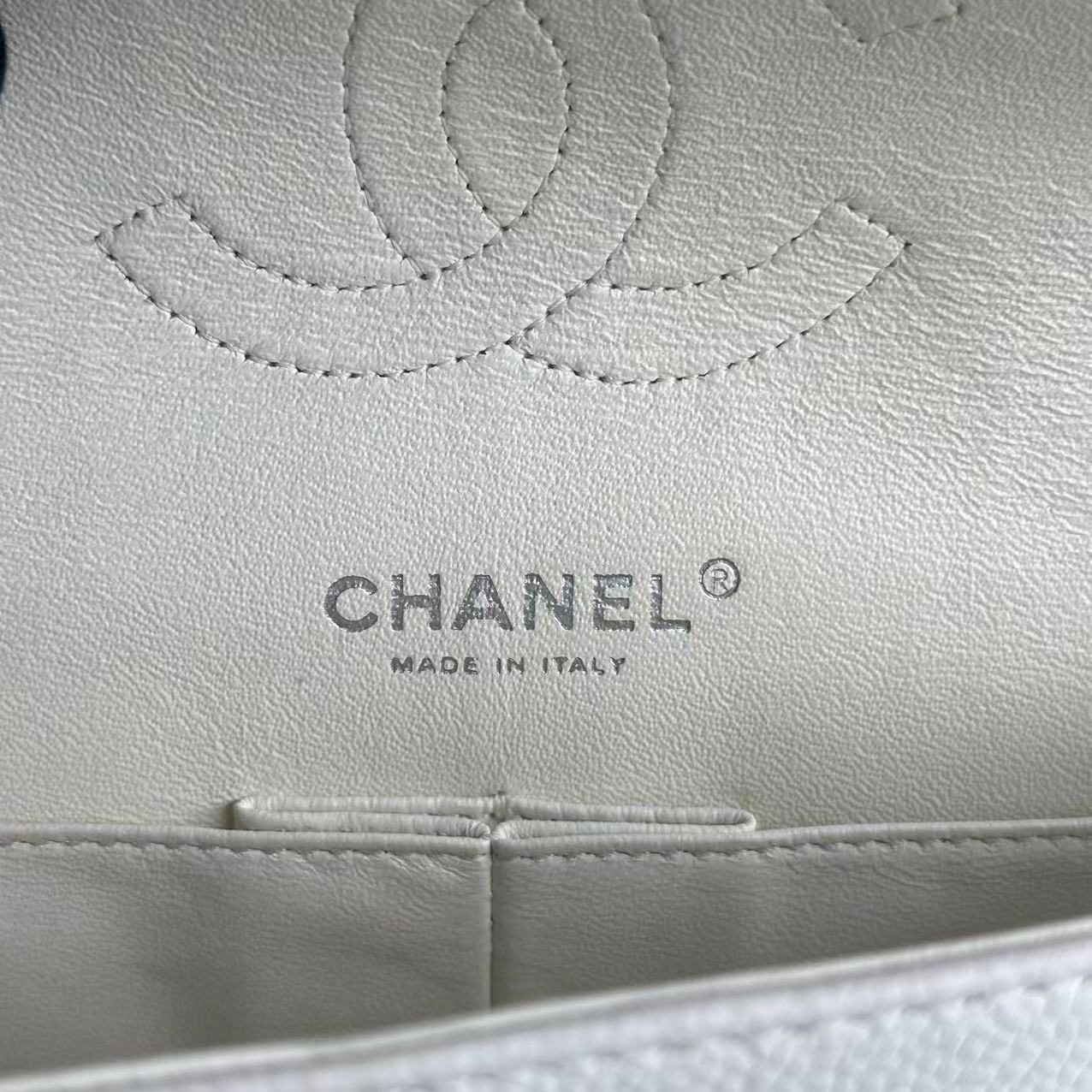 Caviar Double Flap 25CM Quilted Calfskin White SHW No 12