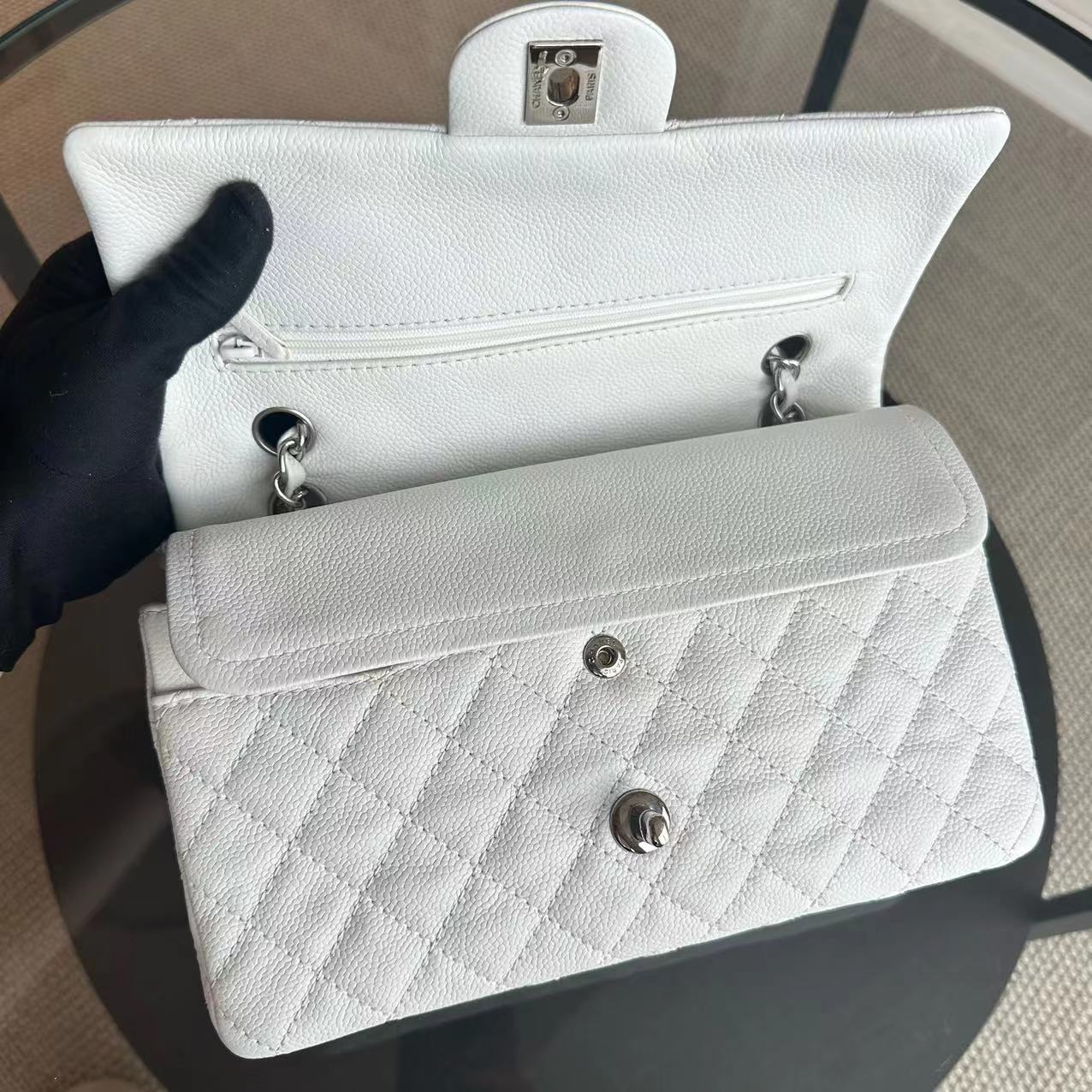 Caviar Double Flap 25CM Quilted Calfskin White SHW No 12