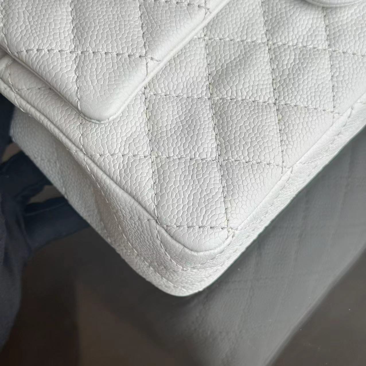 Caviar Double Flap 25CM Quilted Calfskin White SHW No 12