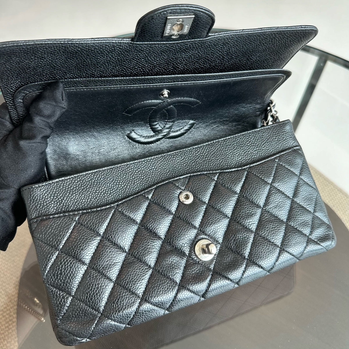 Caviar Double Flap Black SHW No 13