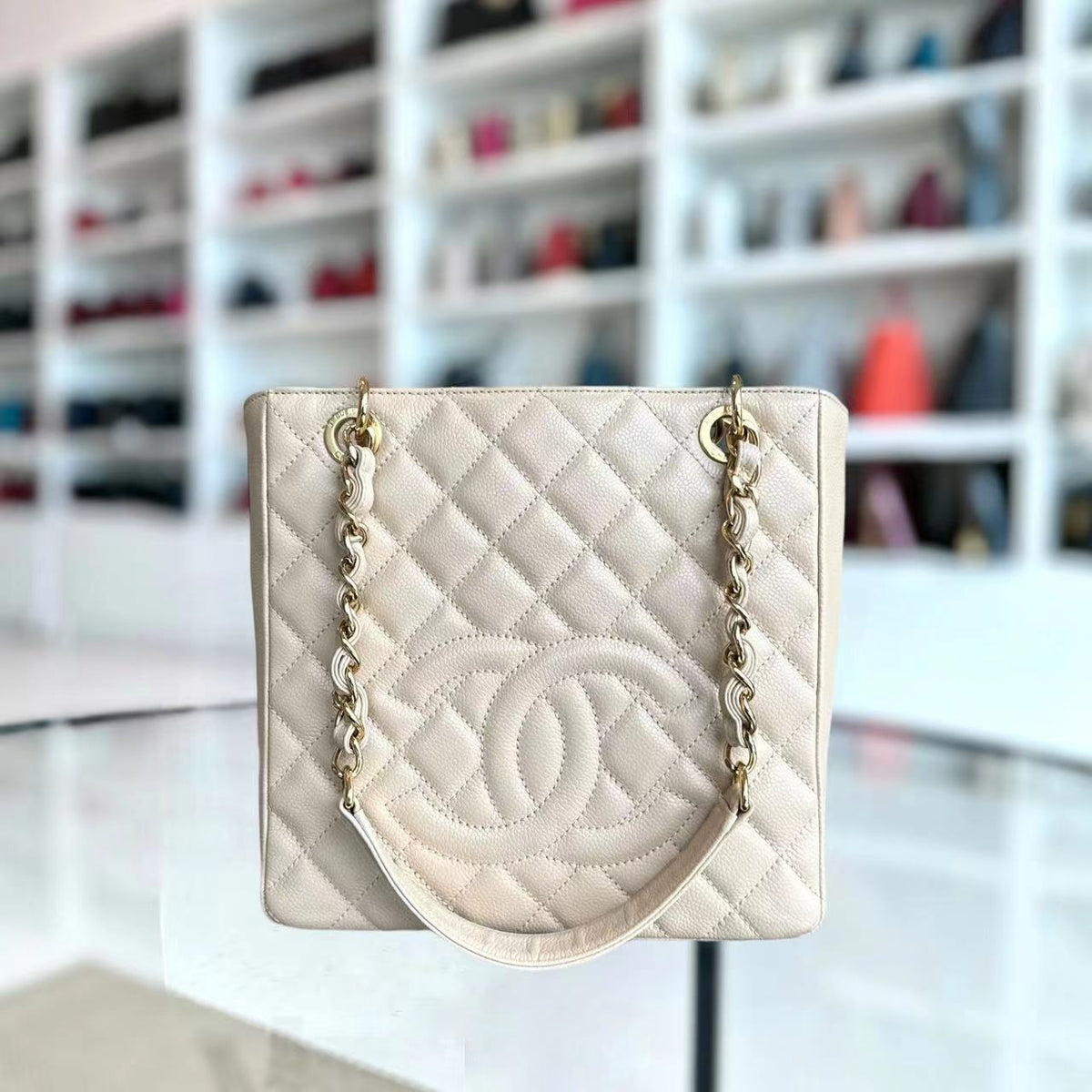 Caviar PST Petite Shopping Tote Quilted Grained Calfskin Beige Golden Hardware Series 14