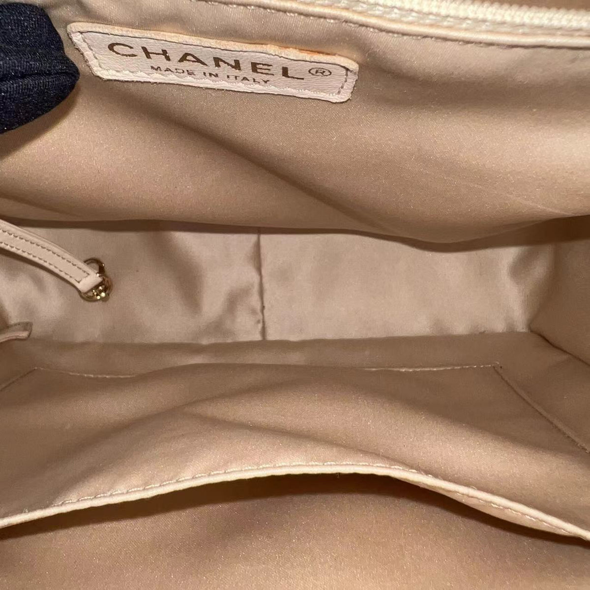 Caviar PST Petite Shopping Tote Quilted Grained Calfskin Beige Golden Hardware Series 14