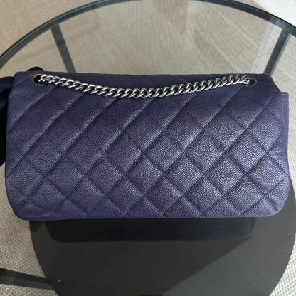 Caviar Quilted Jumbo Matelasse Seasonal Flap Quilted Calfskin SHW No 16