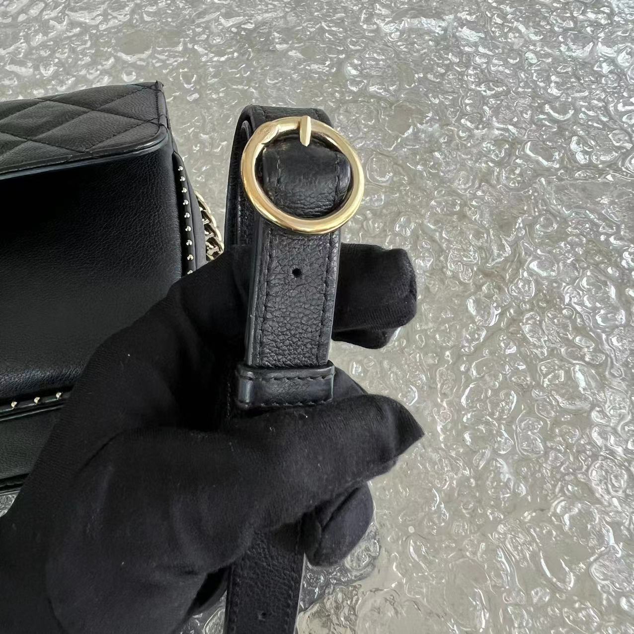 Caviar Seasonal Flap Quilted Calfskin Black Golden Hardware Series 24