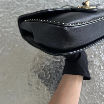 Caviar Seasonal Flap Quilted Calfskin Black Golden Hardware Series 24
