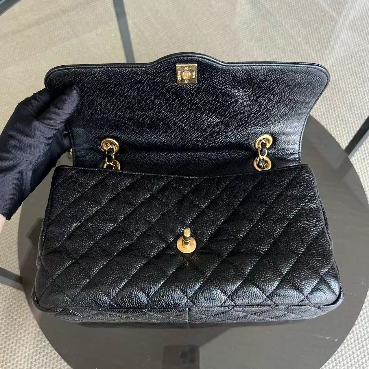Caviar Seasonal Flap Two Tone Quilted Grained Calfskin Golden Hardware Series 21