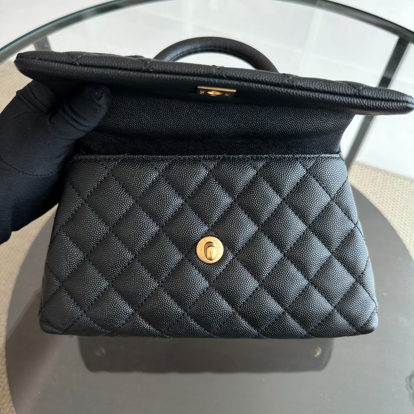 Caviar Small Coco Handle 24cm Quilted Calfskin Black No 24