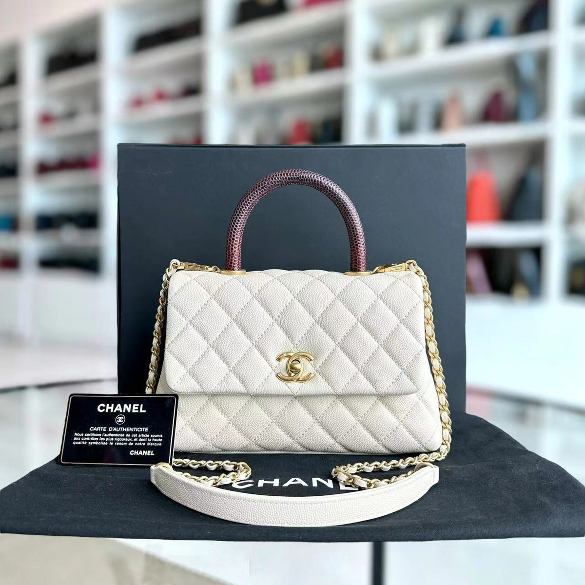 Caviar Small Coco Handle Quilted Calfskin Cream White Golden Hardware Series 24