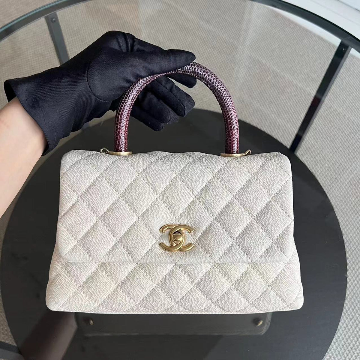 Caviar Small Coco Handle Quilted Calfskin Cream White Golden Hardware Series 24